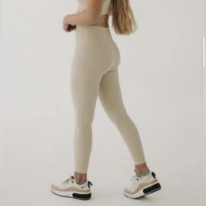 NWOT 
Velocity 
High Waisted Active Leggings